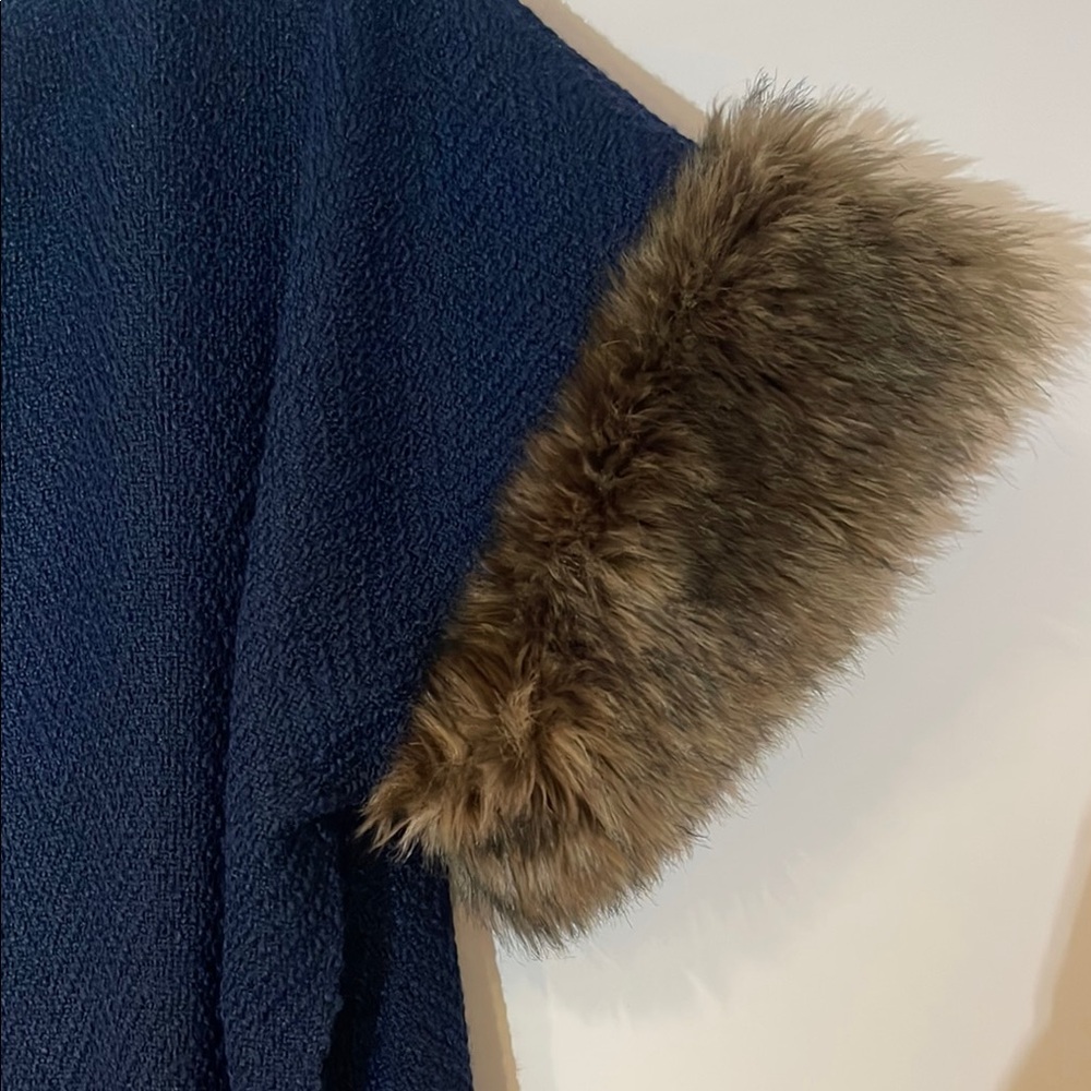 Blue and Brown Cape with Luxurious Fur Trim - Picture 2 of 6